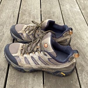 Men’s Merrell sneakers